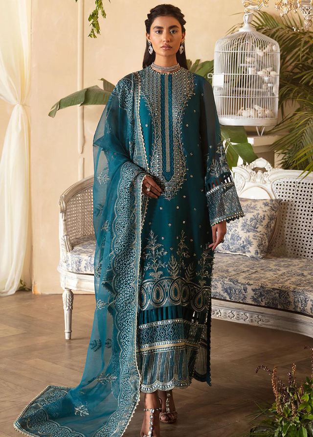 la-fuchsia-by-afrozeh-wedding-formals-collection-2024-d-03-liana-_1_.jpg_width_640