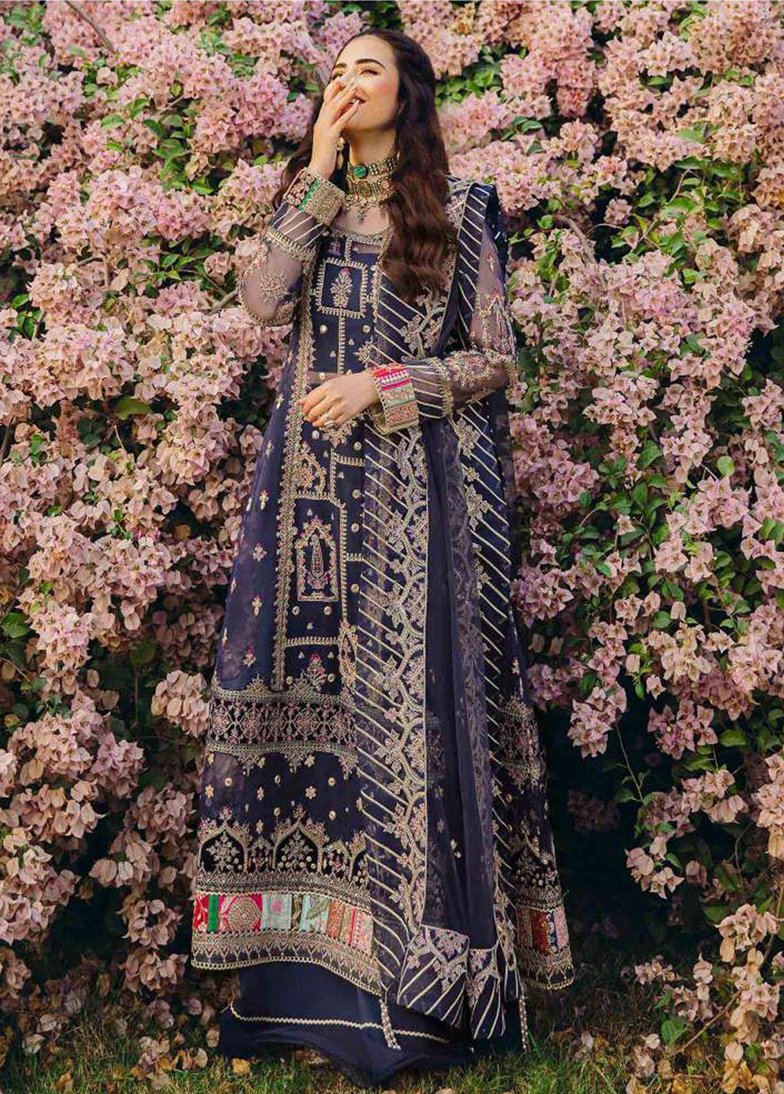 shadmani-phirsy-by-qalamkar-wedding-formals-collection-2022-fw-07-serena-_1