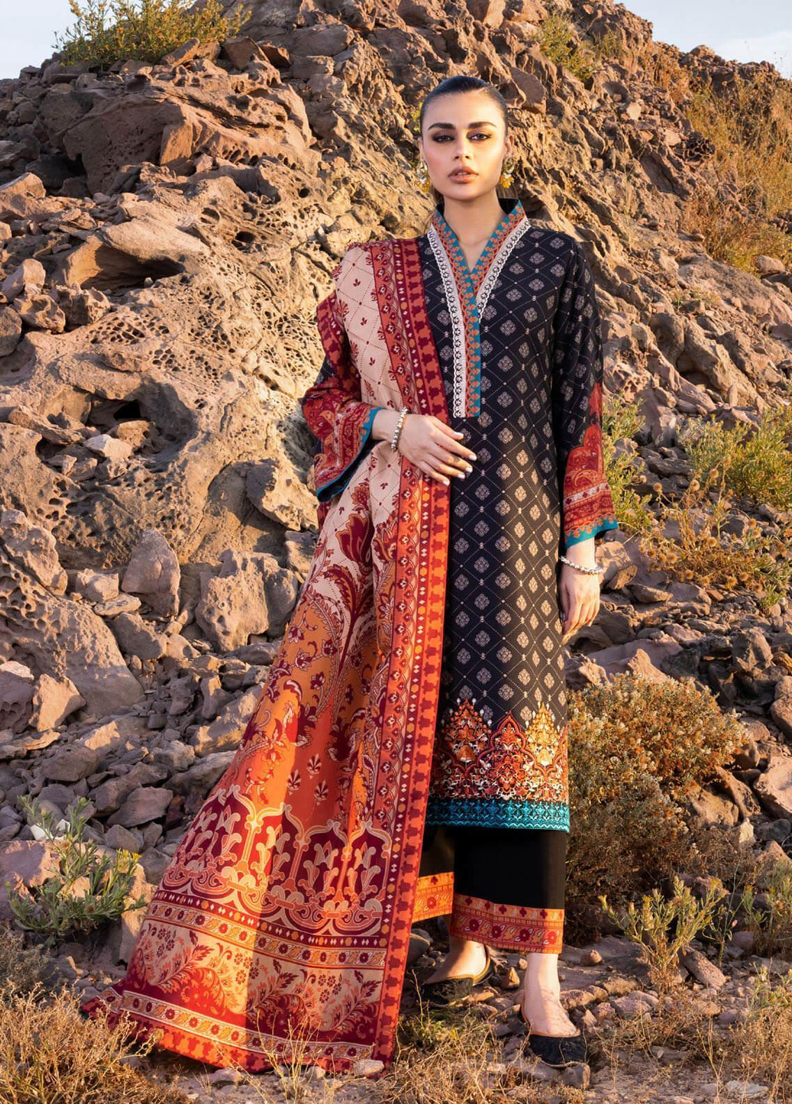 zainab-chottani-winter-unstitched-shawls-collection-2022-02-mahrosh-_1__1