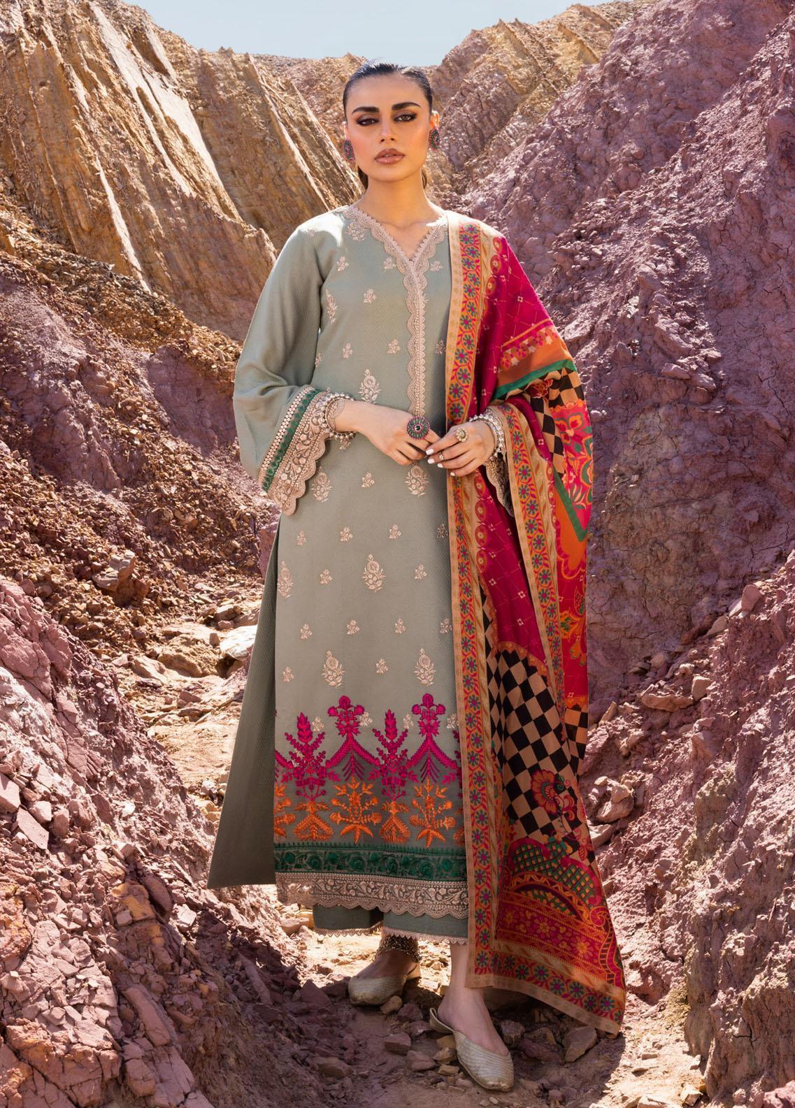 zainab-chottani-winter-unstitched-shawls-collection-2022-07-hayat-_1__1