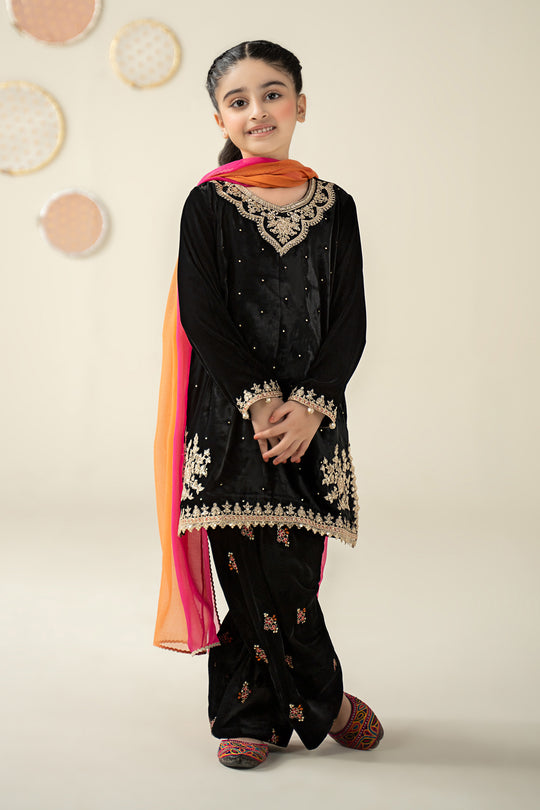 MKS_W_25_04_Black_Front_A_540x